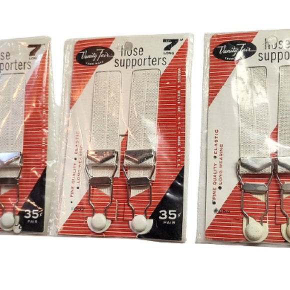3 Pair Of New Old Stock 1960s Vintage Replacement Stocking Garter Grips In Packs - Picture 1 of 4